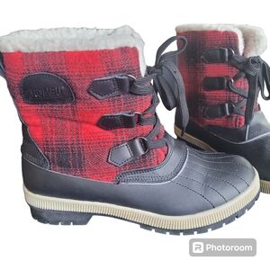 Khombu red and black plaid Women's Duck boots Size 8